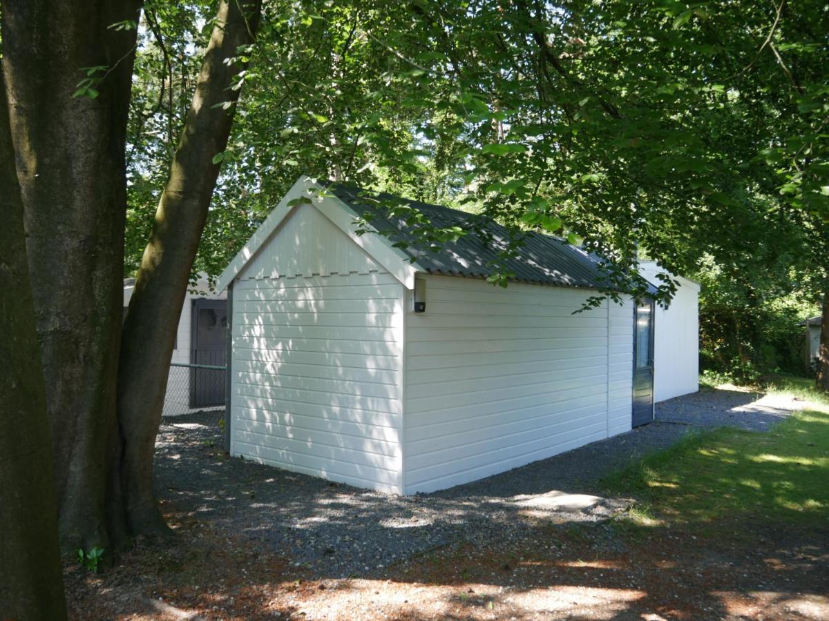 "Dennenhuisje" Op Bospark Ijsselheide Hattemerbroek Exterior foto